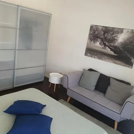 Pm 27 Via Fiume - アパート