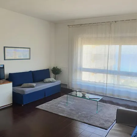 Apartment Pm 27 Via Fiume - *